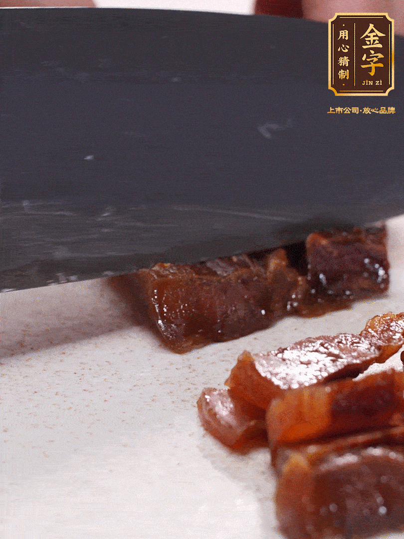 开云·kaiyun
腊肉水煮10分钟，切片